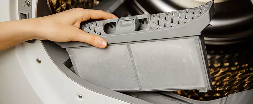 Signs Of A Clogged Dryer Lint Trap in St. Clair Shores, Michigan